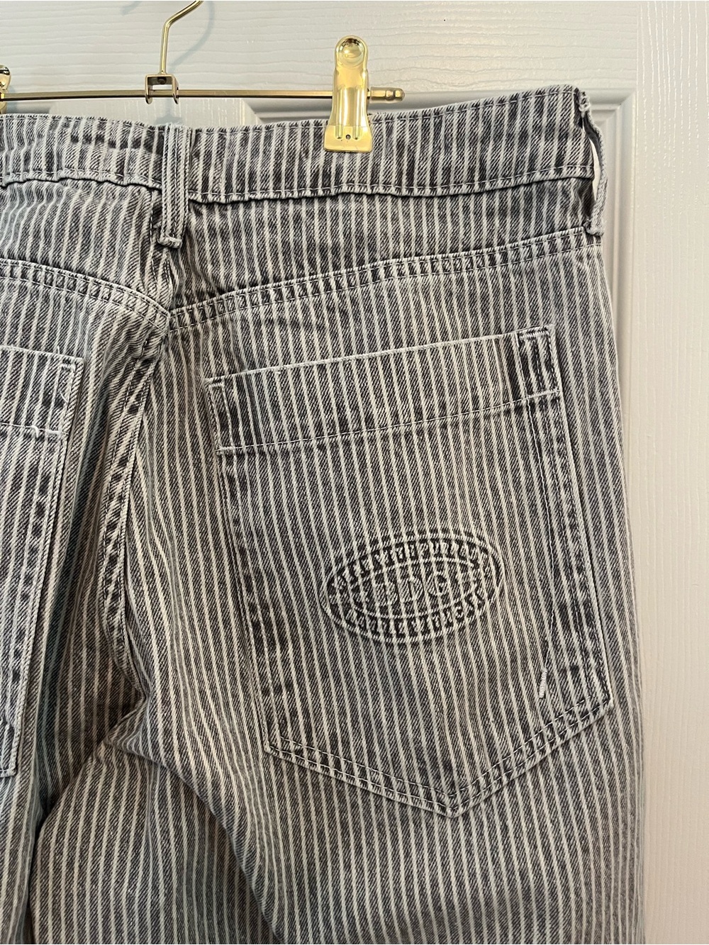 BDG Urban Outfitters Striped Wide Leg Jeans | Gray & White Carpenter Style - Picture 8 of 9